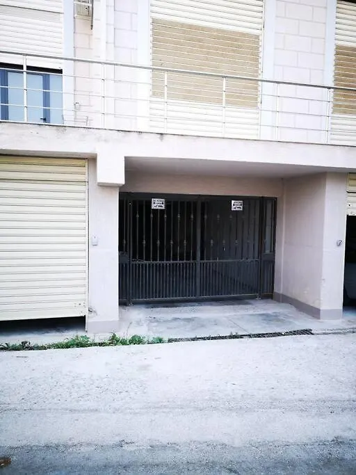 Apartment By Promenade Sarandë