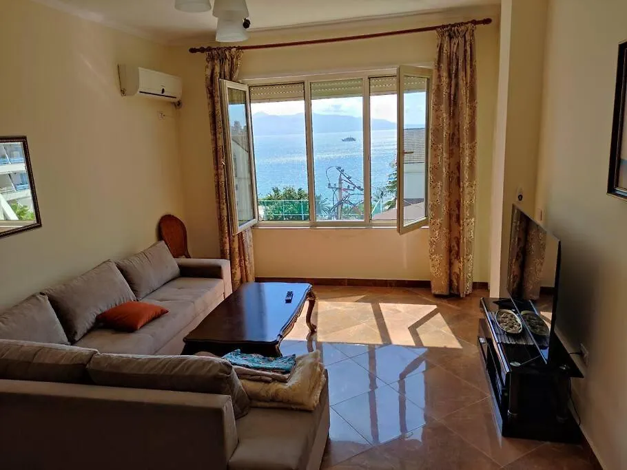 Apartment By Promenade Sarandë 0*,